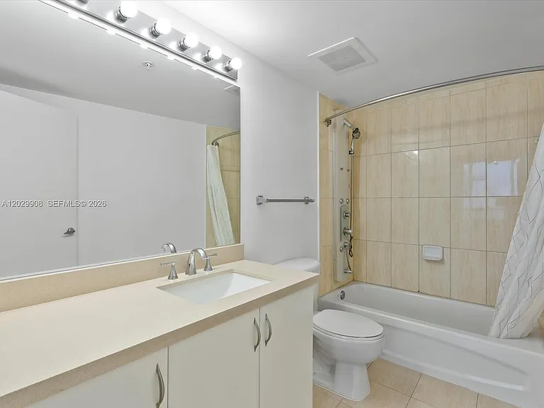 1750 N Bayshore Dr #5601 — Photo 18