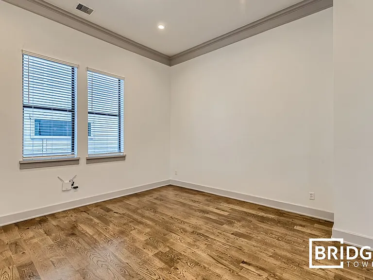 2208 Arabelle St — Photo 10