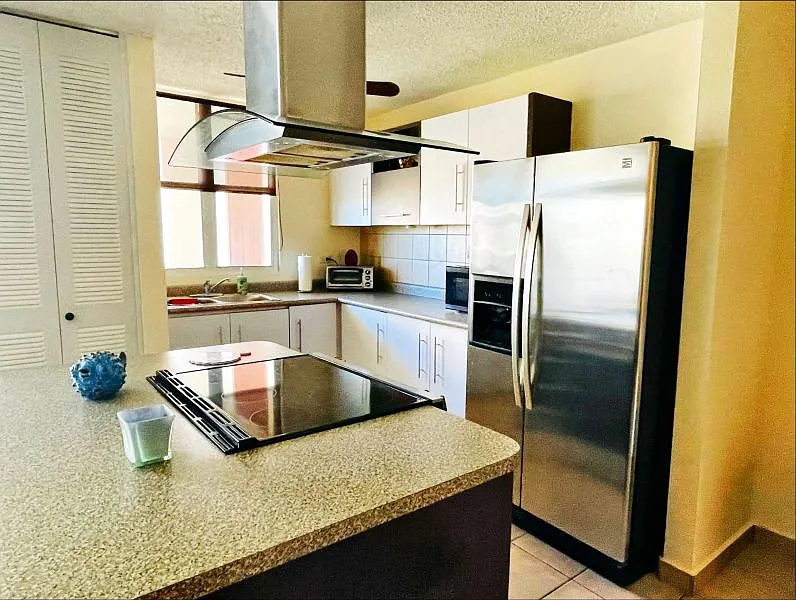 3 bed, 2.0 bath, 1500 sqft, $2,000 — Photo 2