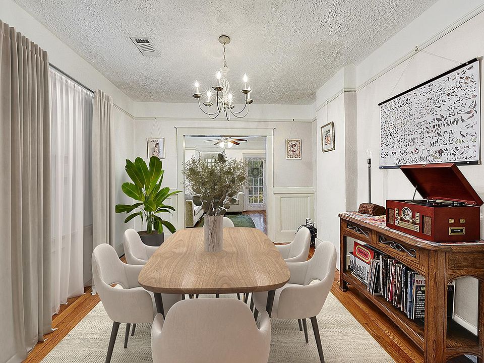 1st image of 2118 Burdette St #2