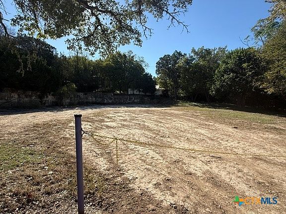 4th image of 1218 Southridge Rd