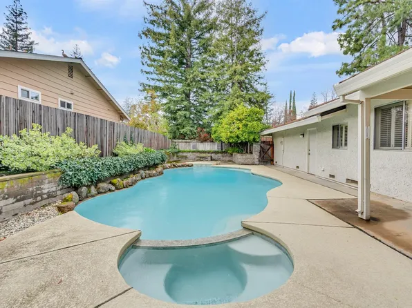 5141 Oak Point Way, Fair Oaks, CA 95628