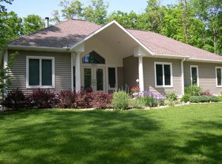 5829 Hunters Rdg, Fennville, MI 49408