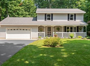 9866 Bobbys Trl, Traverse City, MI 49684