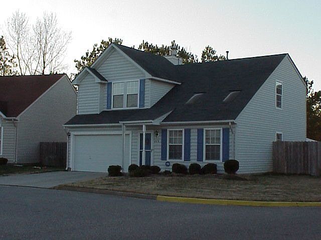 Exterior 1
