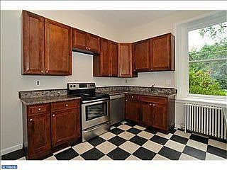 5th image of 7903 Saint Martins Ln
