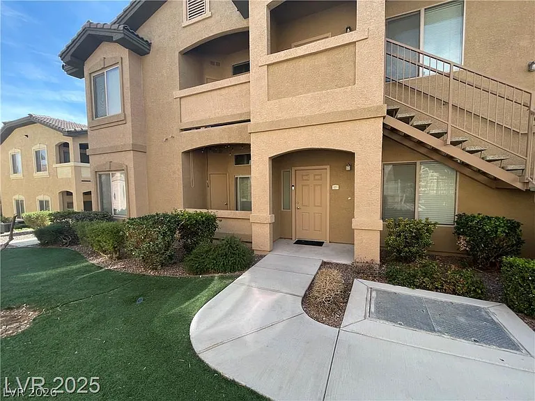 8985 S Durango Dr #1051 — Photo 2