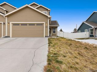 422 Westview Dr, Cheyenne, WY 82007