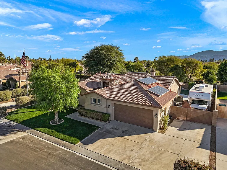 81107 Portola Cir — Photo 29