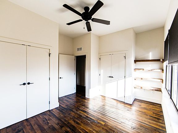 5th image of 1833 Fairmount Ave APT 307