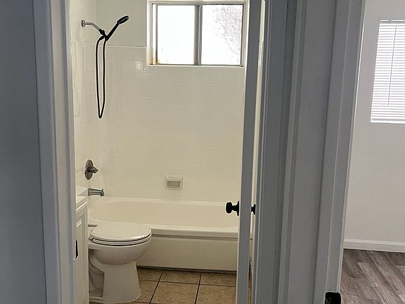 4th image of 1400 N Normandie Ave APT 18