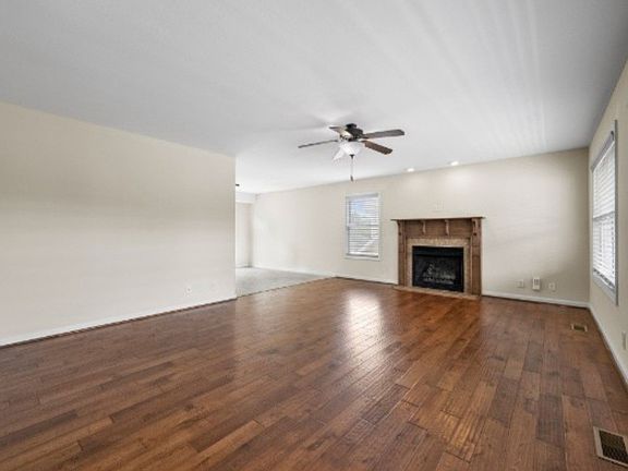 4th image of 1101 Ishee Dr