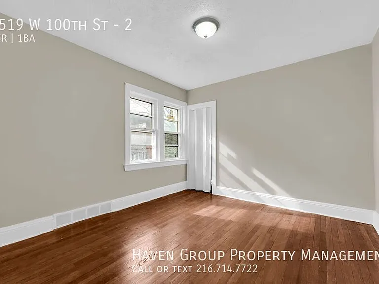 3519 W 100th St #2 — Photo 14