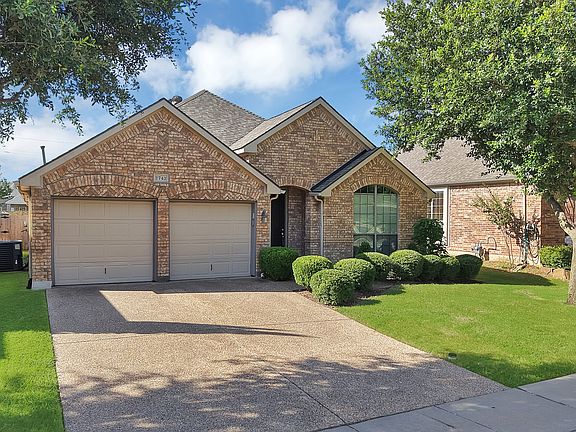 2nd image of 2743 Waterway Dr