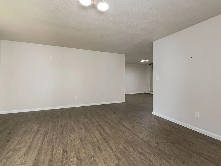 2826 Totem Dr — Photo 2