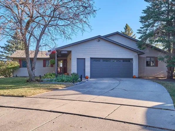 2612 28th Ave NW, Rochester, MN 55901