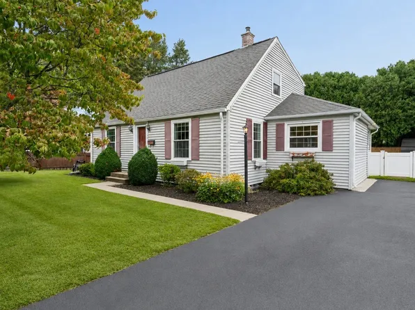 26 Millbury Ave, Millbury, MA 01527