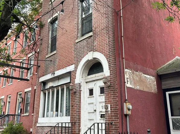 453 S 6th St, Camden, NJ 08103