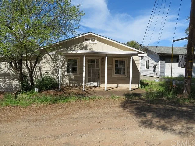 4068 Frye Ave photo 1