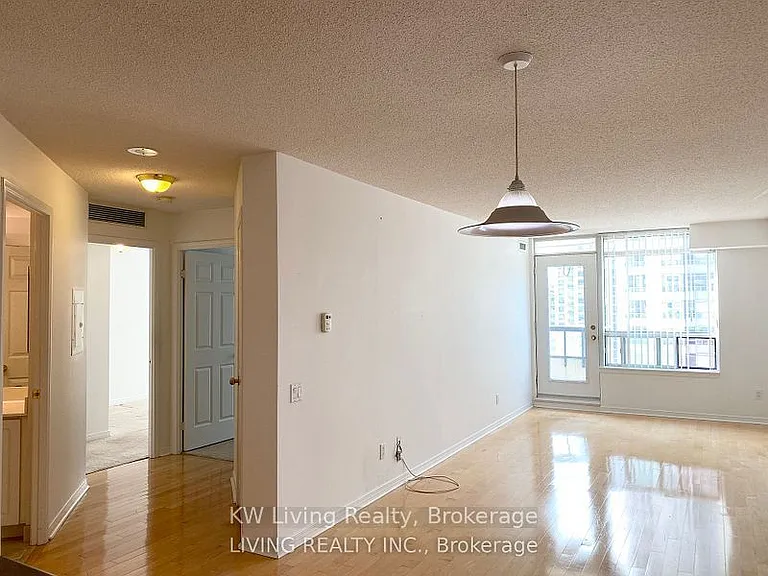 33 Empress Ave #808 — Photo 5