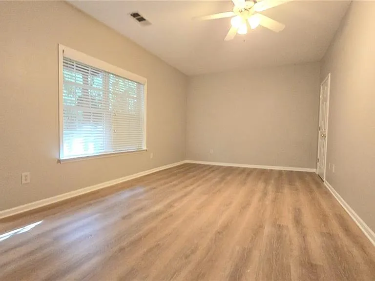 6099 Prestwood Dr — Photo 33