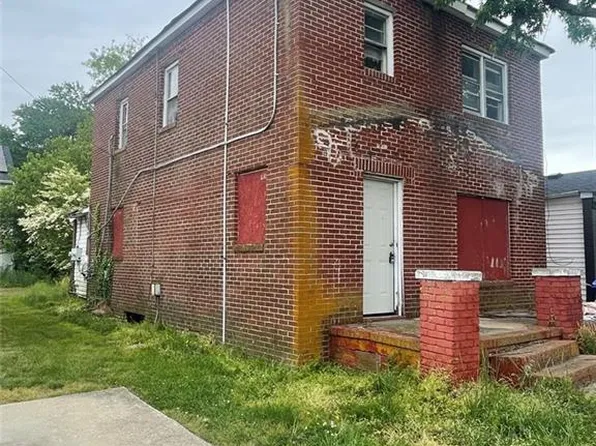 4310 Roanoke Ave, Newport News, VA 23607