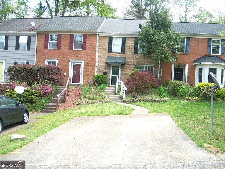 760 Coventry Township Pl — Photo 2