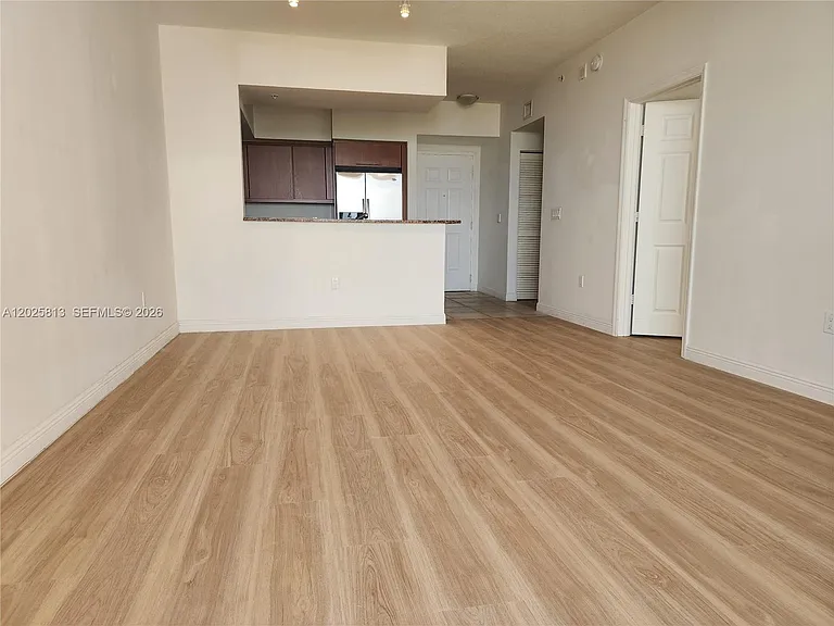 888 S Douglas Rd #1513 — Photo 4