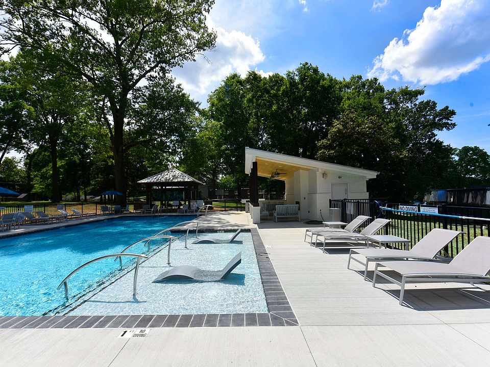 Swimming Pool and Sundeck