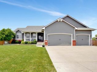 204 E Kodiak St, Kechi, KS 67067