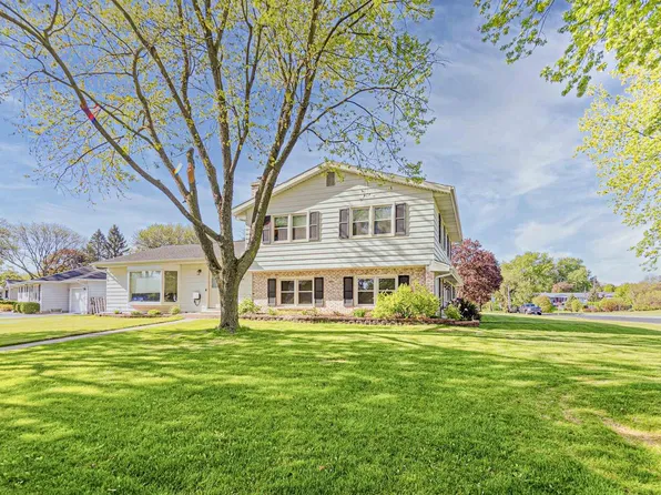 2804 Dakota Drive, Janesville, WI 53545