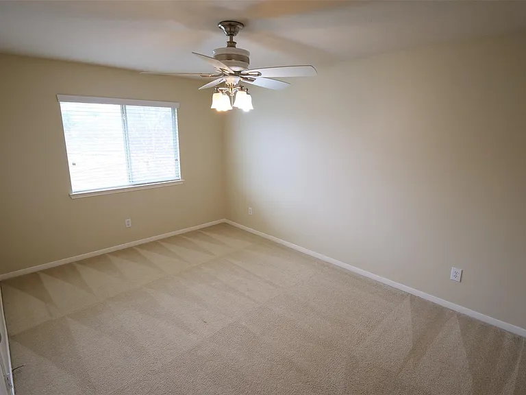 24731 Cobble Canyon Ln — Photo 37