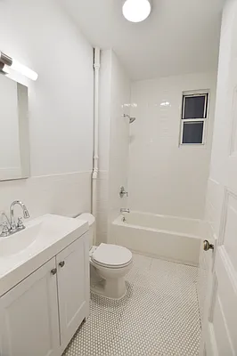 Rented by Douglas Elliman | media 14