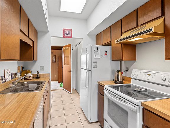 5th image of 3073 S Calle Pueblo