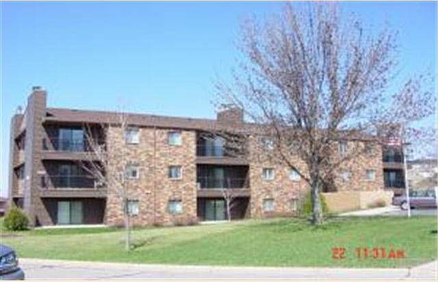 1st image of 100 E KENNEDY PARK CIR