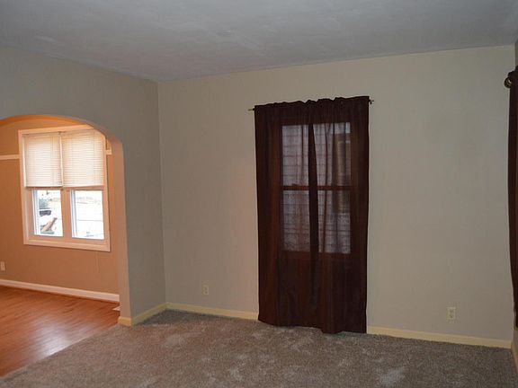 2nd image of 3016 Avenue D