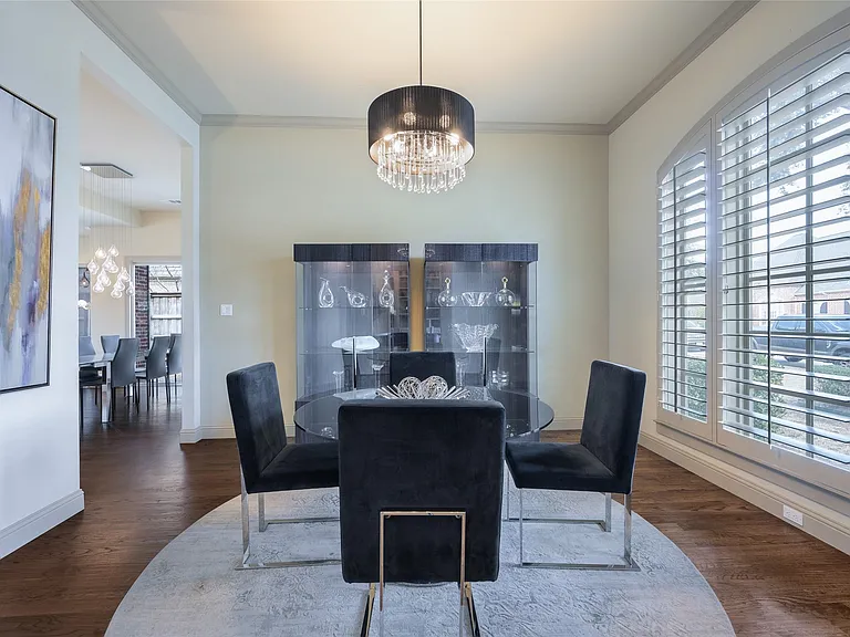 5624 Gillum Dr — Photo 6
