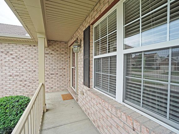 2nd image of 297 Cherry Laurel Ct