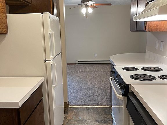 4th image of 2715 W Euclid Ave #304