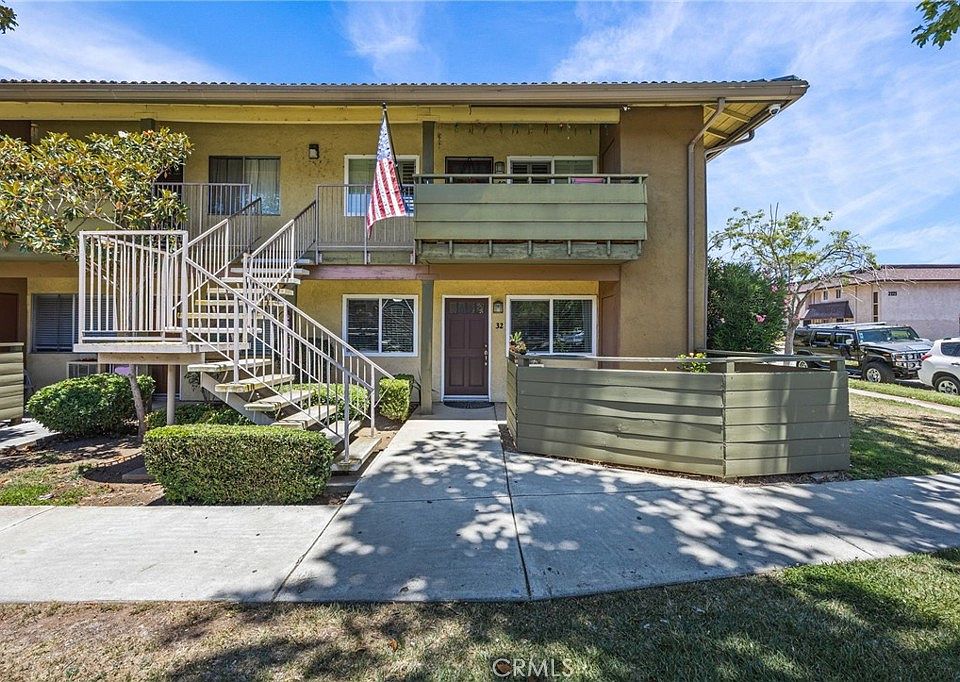 1st image of 2094 E Grand Ave Unit 32