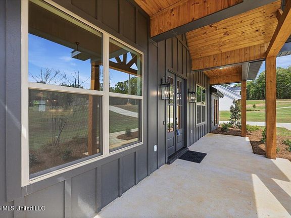 5th image of 934 Mullican Rd