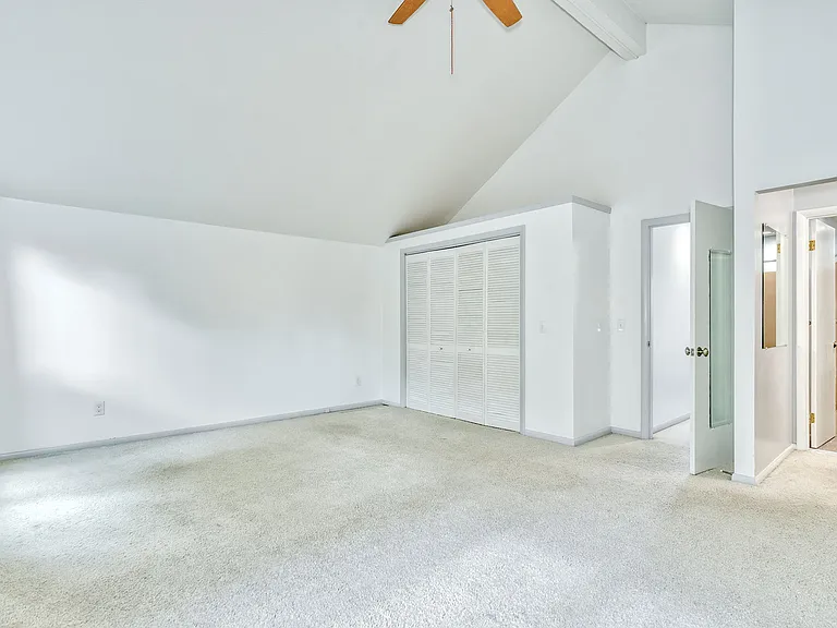 6 Greenwood Park — Photo 23