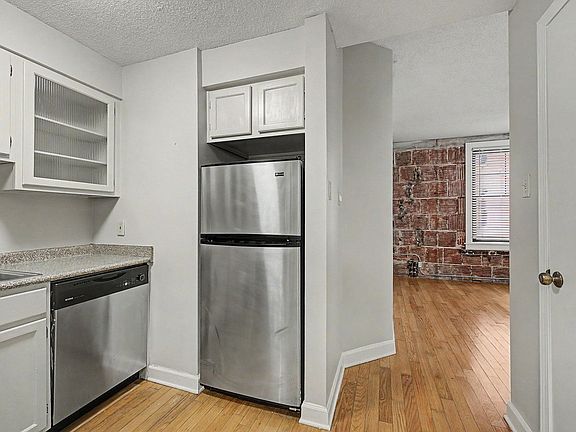 4th image of 109 N Main St APT 1202