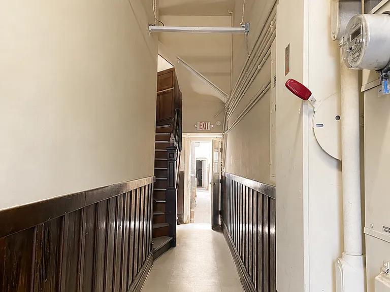 928 Geneva Ave — Photo 14