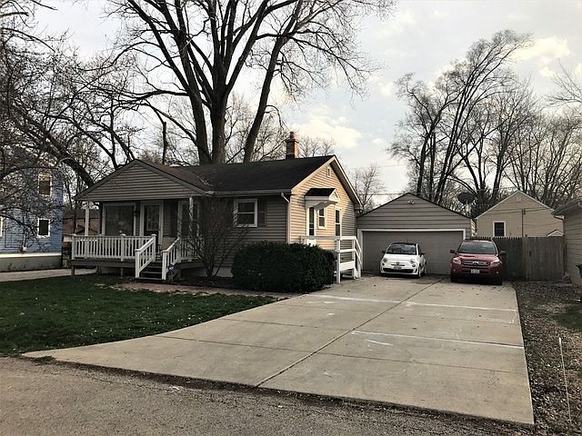 1st image of 131 Woodrow Ave