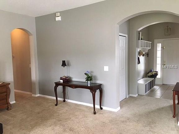 3rd image of 2025 Gloria Oak Ct