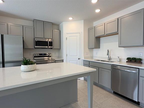 5th image of 3879 Academia Ave