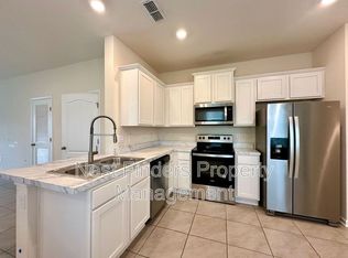 9590 Star Dr, Jacksonville, FL 32256