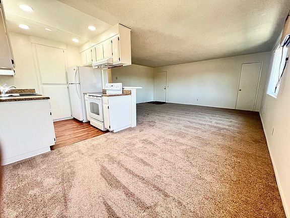 5th image of 325 Redondo Ave APT 3