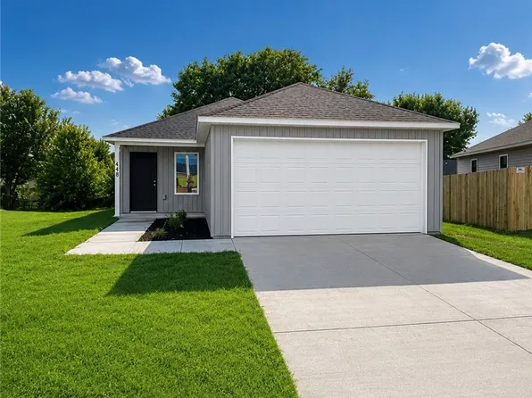 448 Beaunoir Ave, Lowell, AR 72745